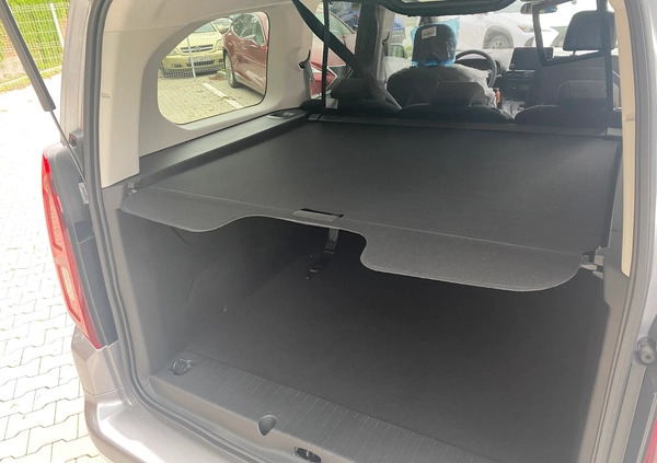 Toyota Proace City Verso cena 154999 przebieg: 15, rok produkcji 2024 z Poznań małe 92